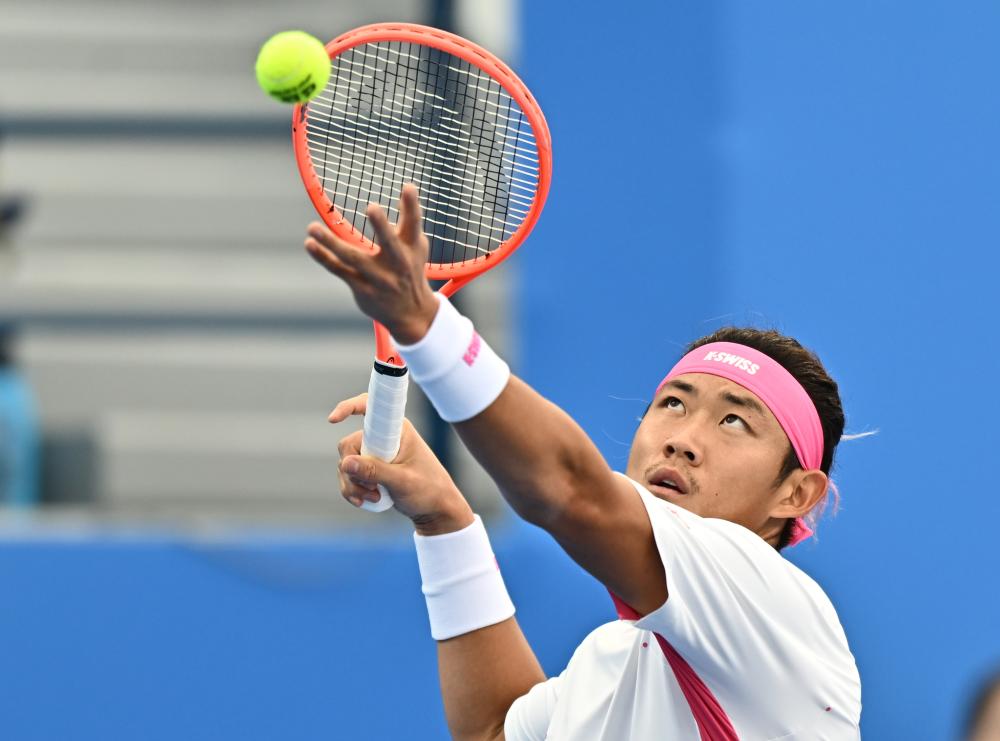 尼日利亚4-1大胜加蓬进入决赛，奥斯梅恩双响，埃朱克破门